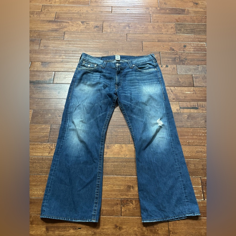 Men’s True Religion “Billy” straight leg jeans sz 44